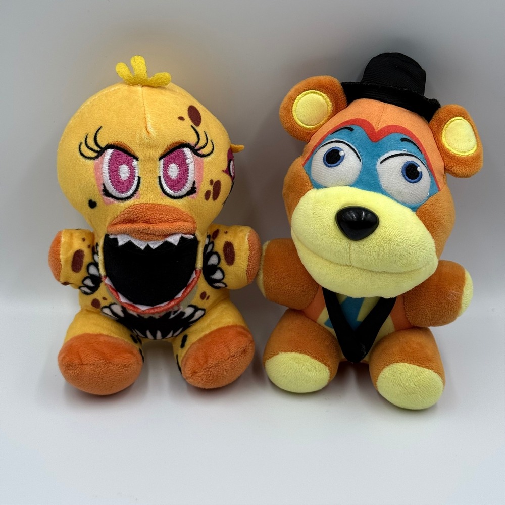 Funko Five Nights at Freddys Plush Twisted Chica Glamrock Freddy Set 2016 8in